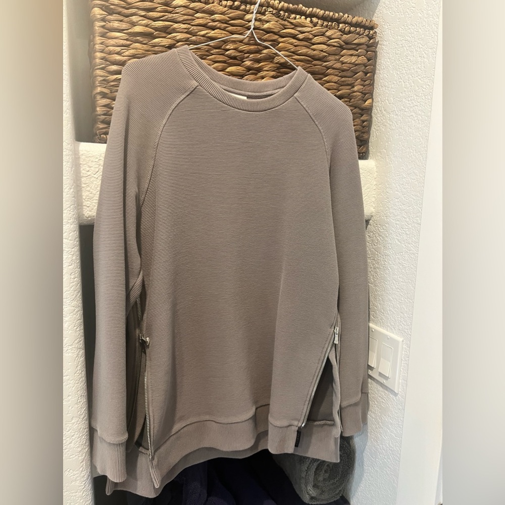 Varley Taupe Side-Zip Pullover Sweatshirt
